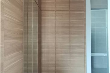 The Eastwell @ Eco Botanic —— Elegant Living IN A Prestigious Community !!