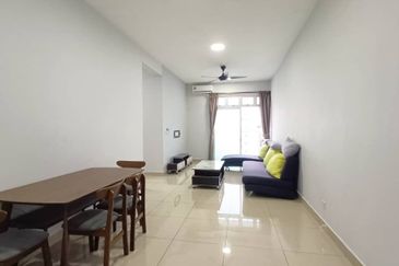 Meridin Bayvue Apartment