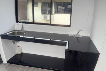 Flat Taman Ungku Tun Aminah