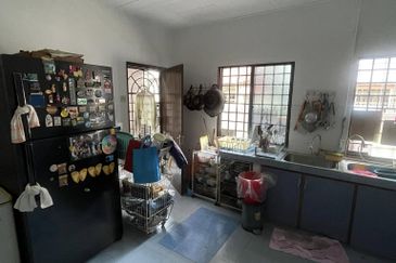 Gunung Rapat 2 Storey House For Sale