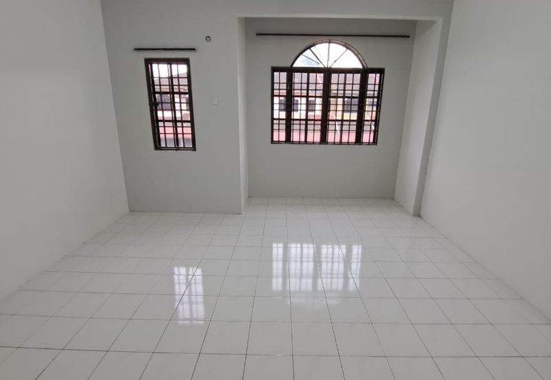 Bercham Double Storey House For Sale