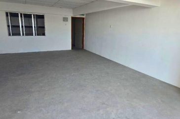 Menglembu Warehouse/Factory For own use or investment 怡保万里望仓库，投资自用两相宜