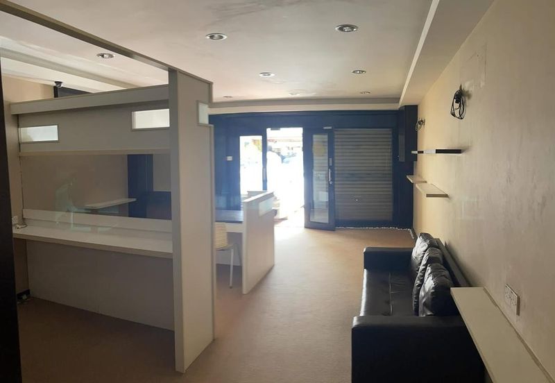 Persiaran Greenhill, Kampung Jawa