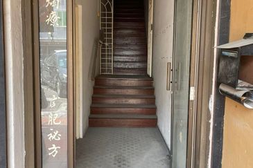 Persiaran Greenhill, Kampung Jawa