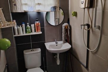 Batu Gajah Double Storey House For Sale 📍Batu Gajah  出售双层排屋