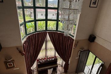 Ipoh Homestay @ 2 adjoining Bungalow For Sale