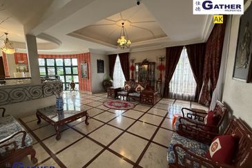 Ipoh Homestay @ 2 adjoining Bungalow For Sale