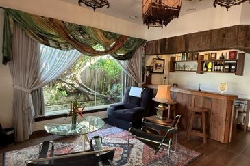 Ipoh Homestay @ 2 adjoining Bungalow For Sale