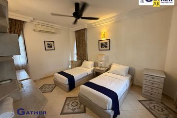 Ipoh Homestay @ 2 adjoining Bungalow For Sale