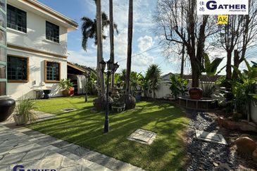 Ipoh Homestay @ 2 adjoining Bungalow For Sale