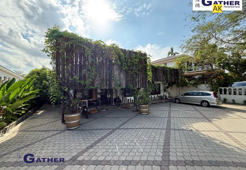 Ipoh Homestay @ 2 adjoining Bungalow For Sale