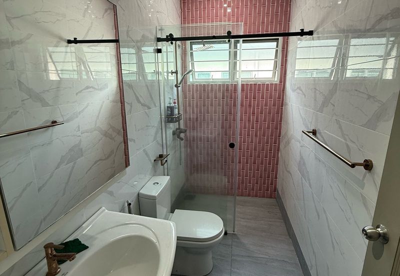 Uplands Double Storey Semi D For Sale 出售小桂林靓双层半独立 