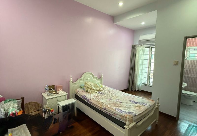 Uplands Double Storey Semi D For Sale 出售小桂林靓双层半独立 