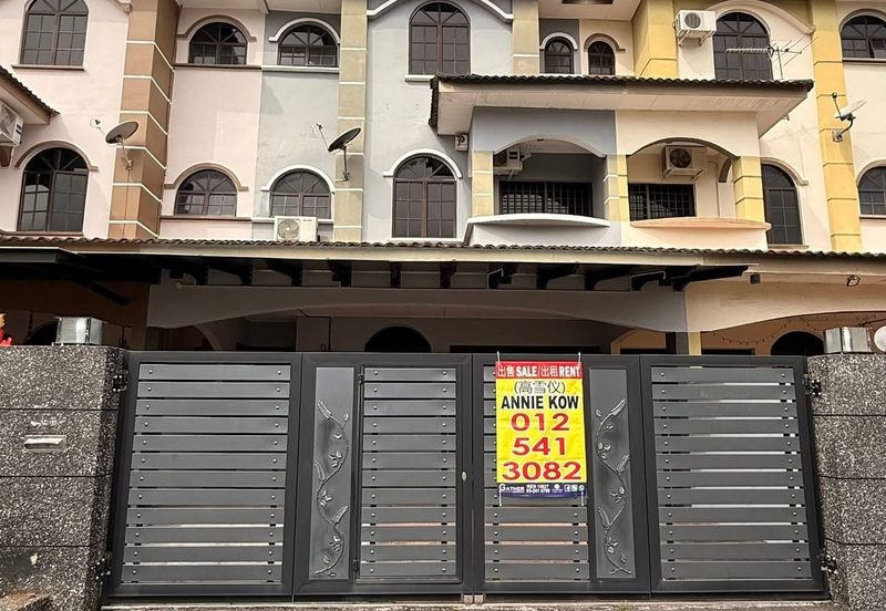 Bandar Baru Tambun 2.5 Storey Terrace House For Sale 