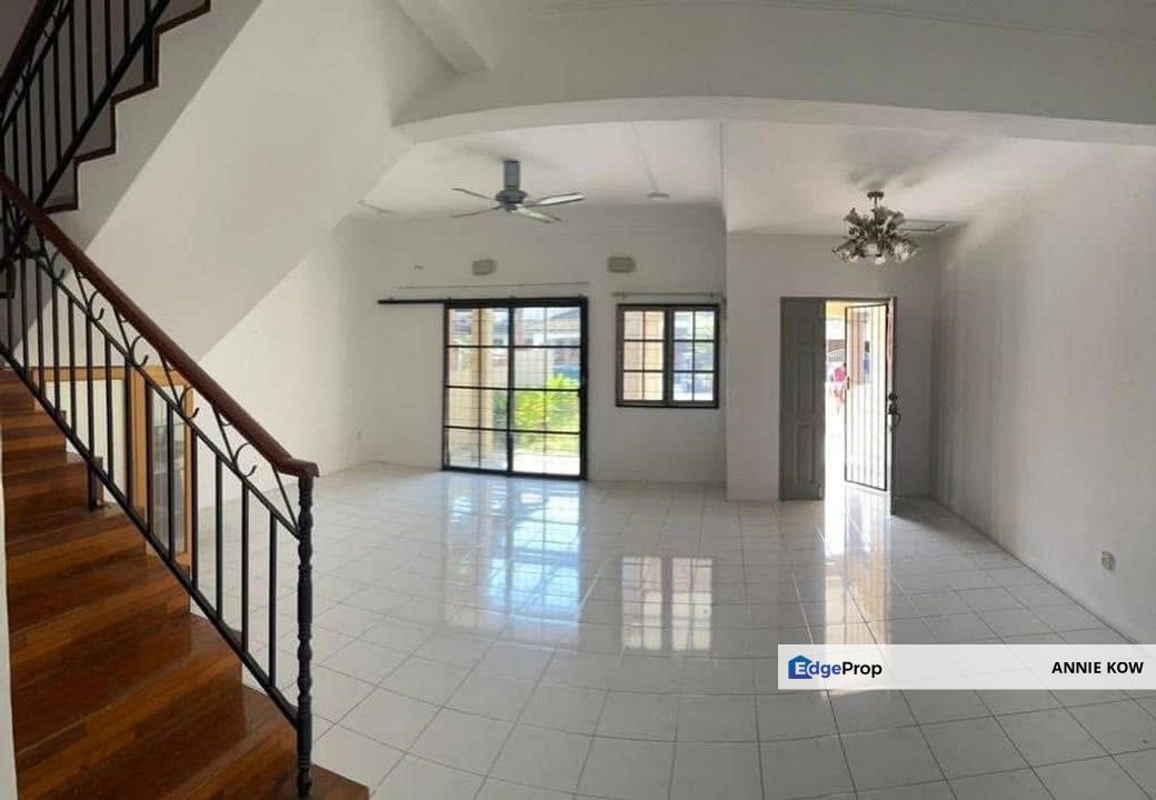 For Sale - Ipoh Bandar Baru Tambun Double storey house  ( 怡保小桂林小桂林双层排屋出售 ), Perak, Tambun