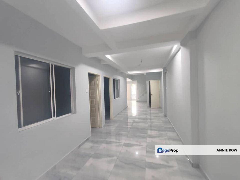 2.5 Storey house at Ipoh Garden East For Sale  , Perak, Ipoh