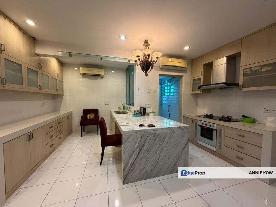 DAMAIPURI CONDO FOR SALE ( Damaipuri Condo, Tmn Chateau Ipoh ), Perak, Kinta