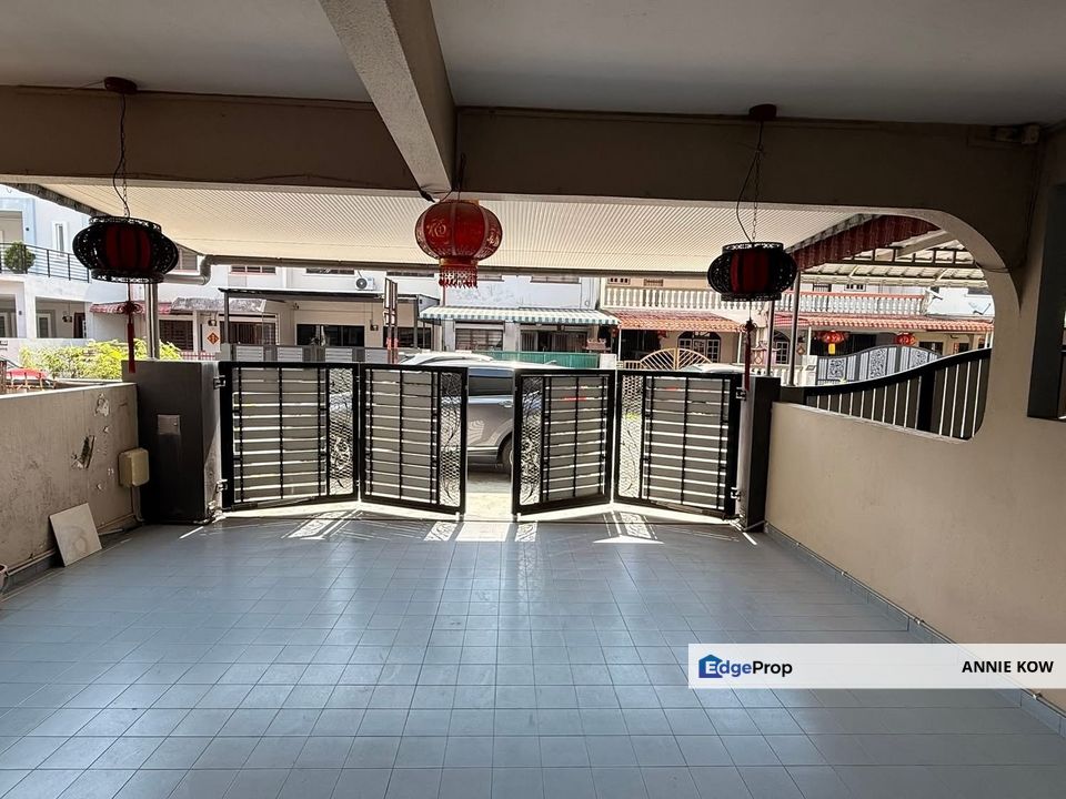 Bercham Taman Ria Double Storey House For Sale   出售巴占双层靓屋, Perak, Ipoh