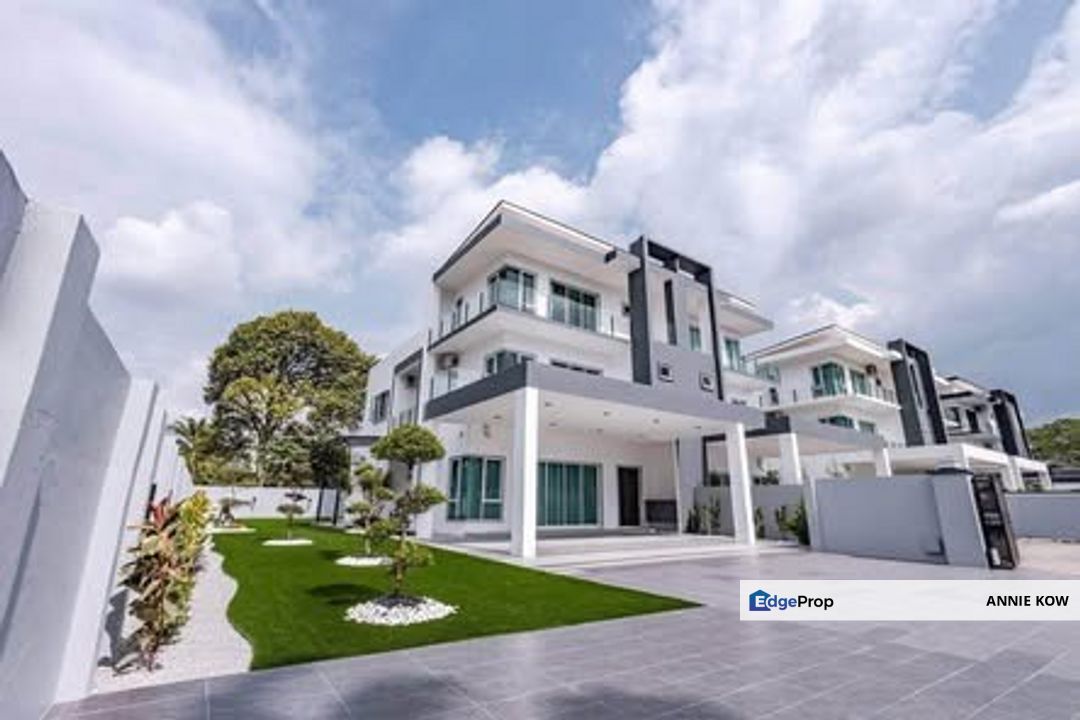 Ipoh Tigerlane & Turf Club 2.5 Storey Luxury Semi D , Perak, Ipoh