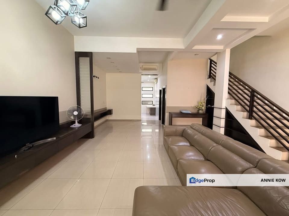 SERI GARDEN TAMBUN DOUBLE STOREY HOUSE FOR RENT ( 出租东方佳苑双层靓屋 ）, Perak, Kinta