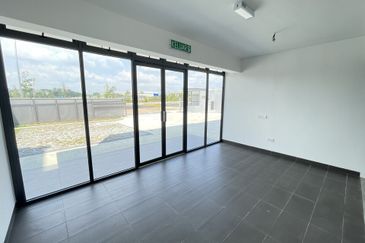 Elmina Business Park