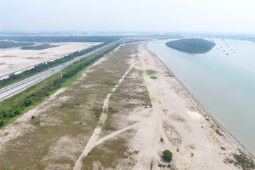 Pulau Indah Industrial Area