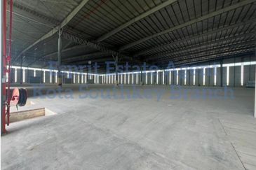 West Port, Pulau Indah