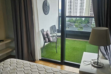 Arcoris Residences