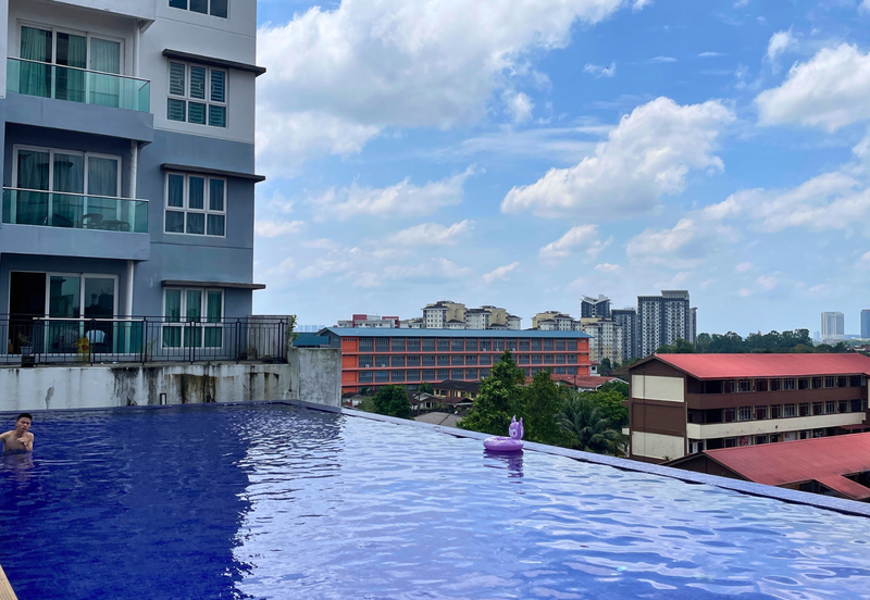 Seasons Luxury Apartments @ Amara Larkin