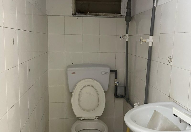 Panorama Lapangan Perdana Flat