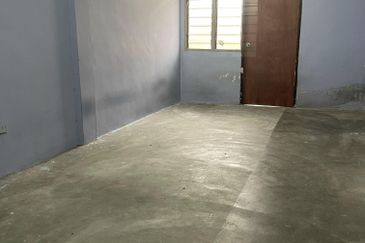 Panorama Lapangan Perdana Flat