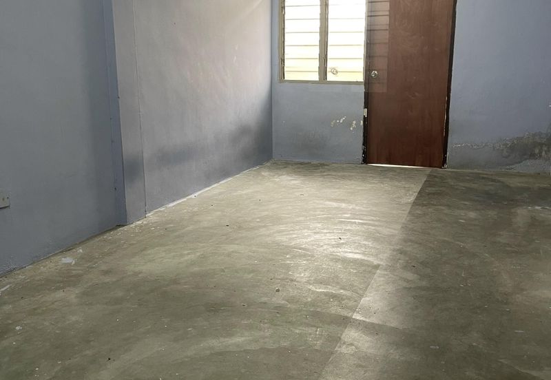 Panorama Lapangan Perdana Flat