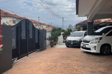 Persiaran wira Jaya Barat,Semi-D ,For Sale RM1.3m