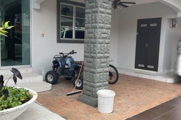 Persiaran wira Jaya Barat,Semi-D ,For Sale RM1.3m