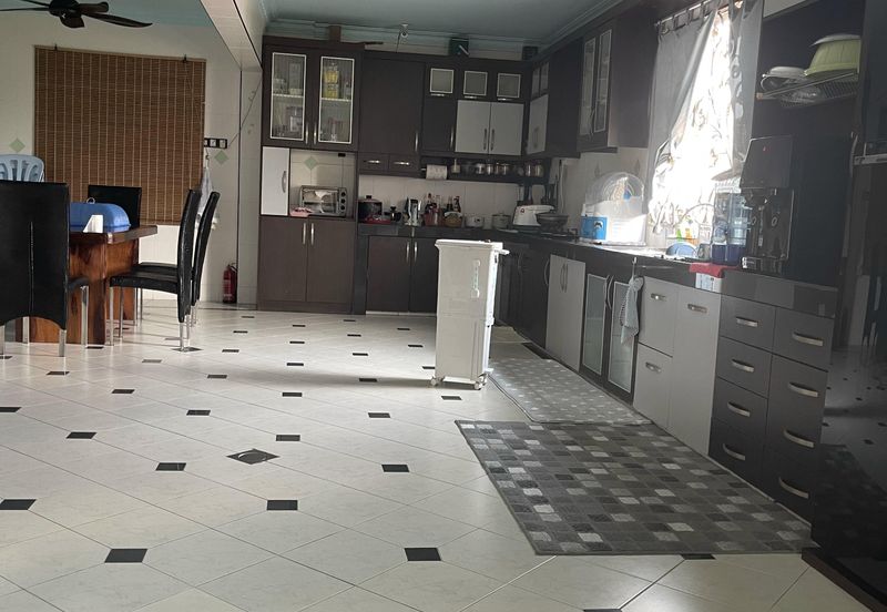 Persiaran wira Jaya Barat,Semi-D ,For Sale RM1.3m