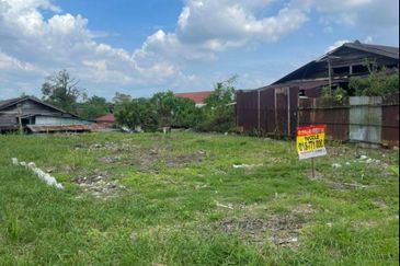 KAMPUNG BARU BUKIT MERAH