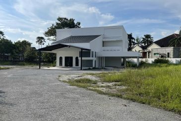 JALAN THOMPSON/JALAN TUN DR ISMAIL