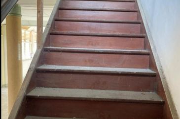 Jln Sultan Nazrin shah 