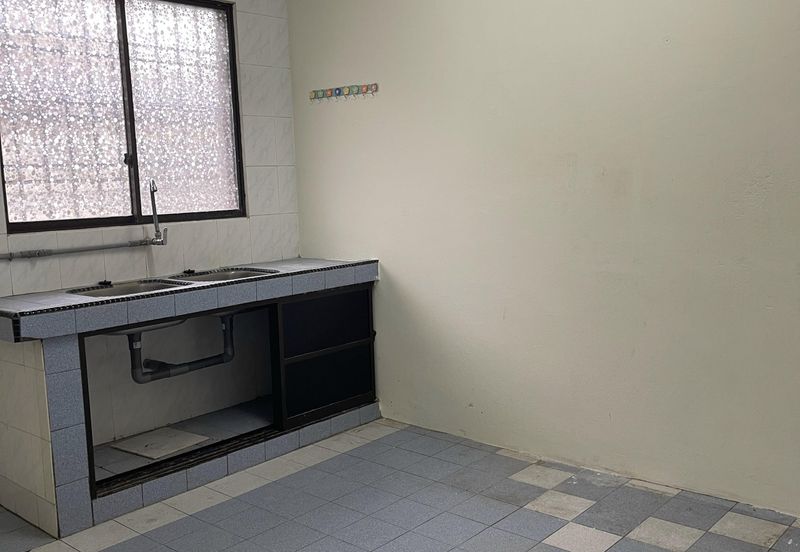 MEDAN PENGKALAN MAKMUR