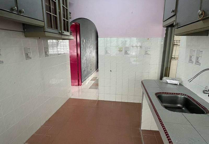 Taman Pinggiran Flat