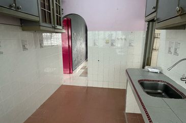 Taman Pinggiran Flat