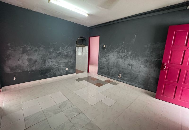 Taman Pinggiran Flat