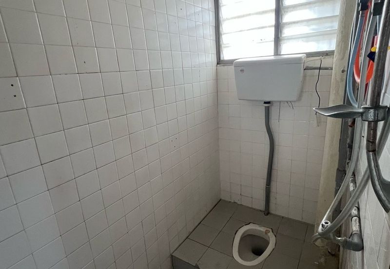 Taman Pinggiran Flat