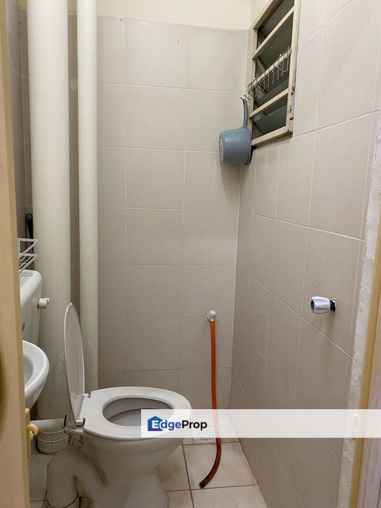 Lakeview Mountain View Aaprtment condo for sale Selayang batu caves sri gombak Low Density place with pool  , Selangor, Selayang