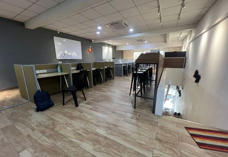 TAMAN BUNGA RAYA TBR OFFICE LVL 1 FOR RENT , RENOVATED 22X75 LONG SHOP OFFICE SETAPAK READY TO MOVE IN 