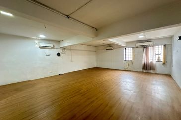 JALAN GENTING KLANG  KFC FACING MAIN ROAD SHOP OFFICE FOR RENT LVL 1 SETAPAK NEXT TO PV128 PV 126 METRO 