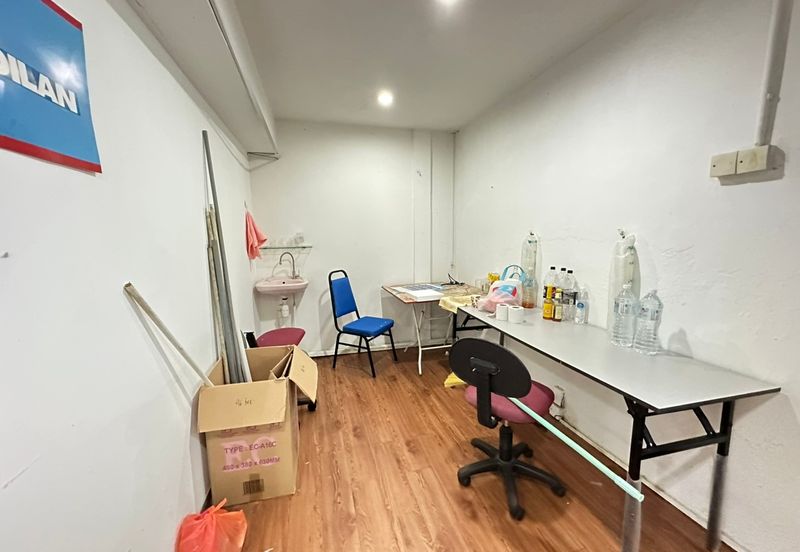 FACING MAIN ROAD JALAN GENTING KLANG ROAD SHOP OFFICE FOR RENT LVL 1 SETAPAK NEXT TO PV128 PV 126 METRO 