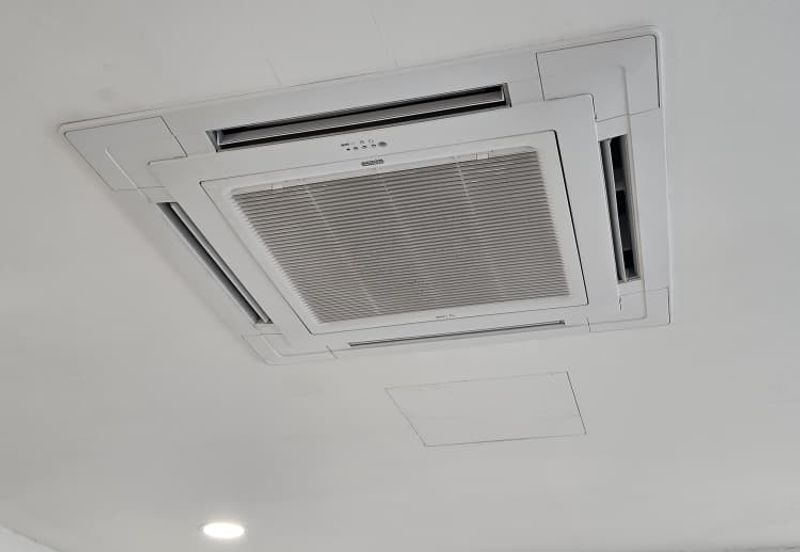 TAMAN BUNGA RAYA TBR OFFICE LVL 1 FOR RENT , RENOVATED 22X75 LONG SHOP OFFICE SETAPAK READY TO MOVE IN 