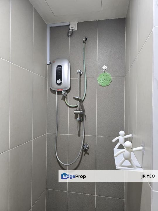 Selayang Res 280 Service Residence Low Density 1 car park, Selangor, Selayang