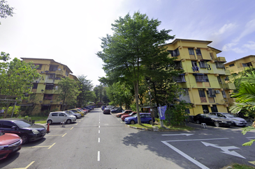 Bandar Sunway Low Cost Flat 7/15